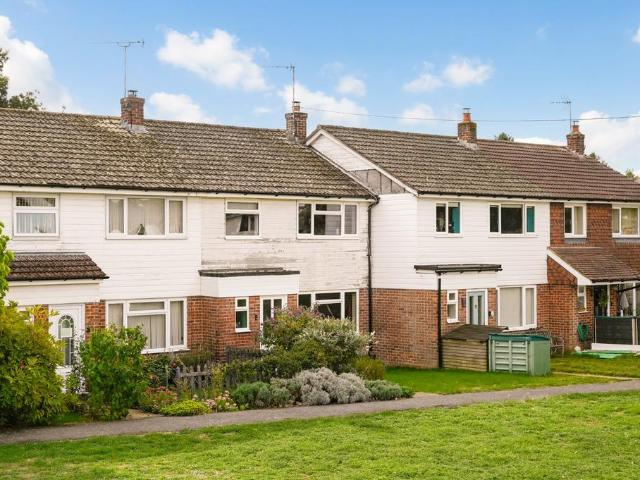 House for sale in Stonestreet Green, Ashford