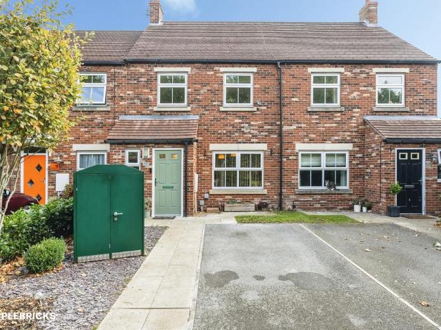 House for sale in Staynor Hall, Selby