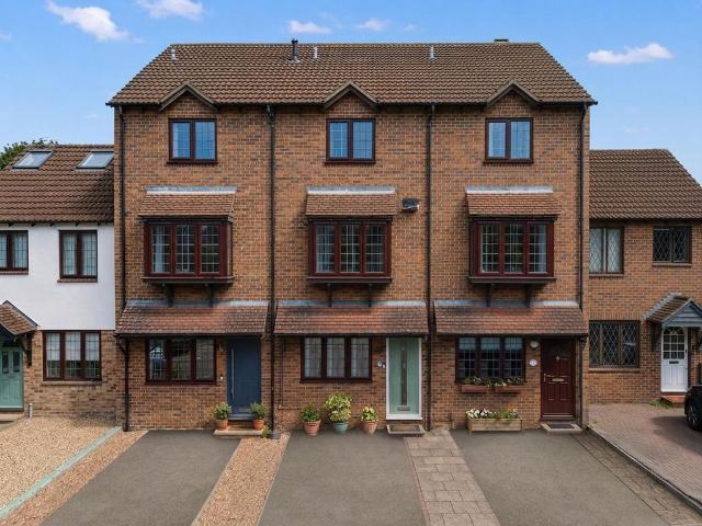 House for sale in Blackhills, Surrey