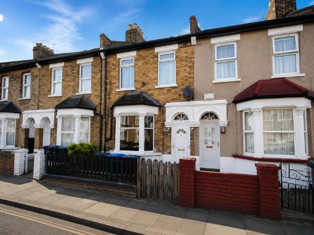 House for sale in Lower Edmonton, Ponders End