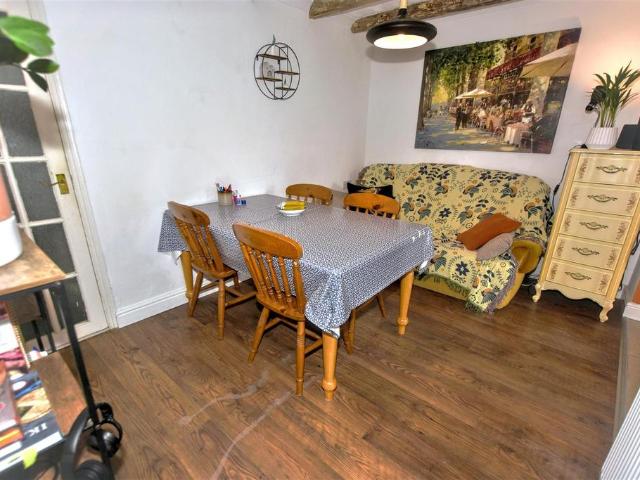 House for sale in Mount Ambrose, Cornwall