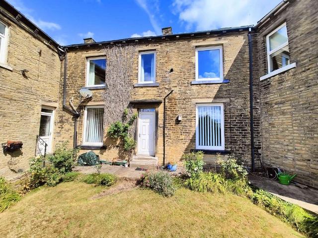 House for sale in Hove Edge, Hipperholme
