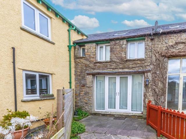 House for sale in Whittington, Bare