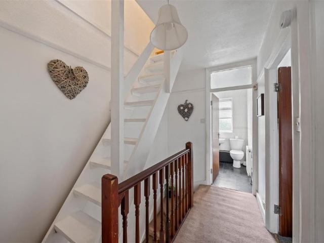 House for sale in London Borough of Merton, Mitcham