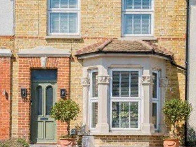House for sale in Middle Park, Greater London