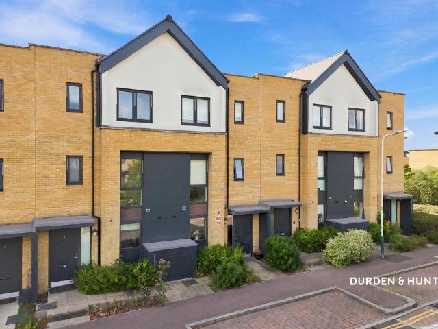 House for sale in London Borough of Havering, Greater London