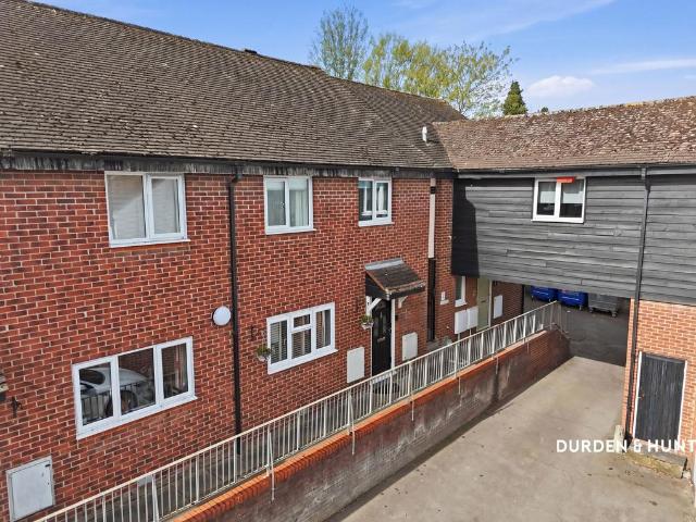 House for sale in Ongar, Epping