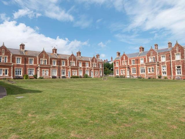 House for sale in East Cliff, Acol