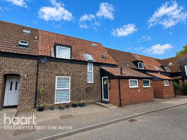 House for sale in Fordham Heath, Essex