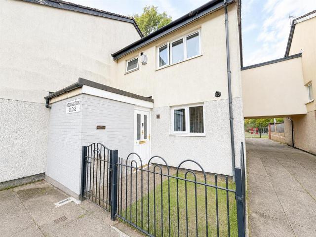 House for sale in Georgia, Greater Manchester