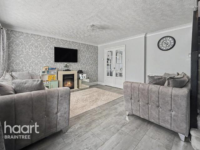 House for sale in Chipping Hill, Essex