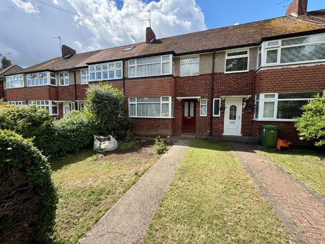 House for sale in Littleton Common, Lower Halliford
