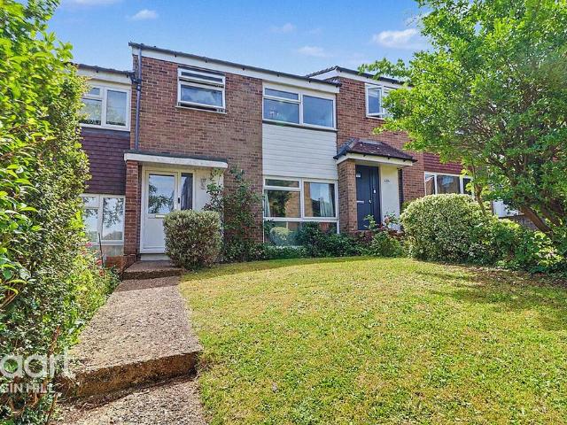 House for sale in Greater London