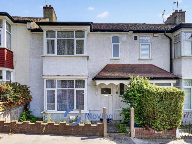 House for sale in London Borough of Croydon, South Norwood