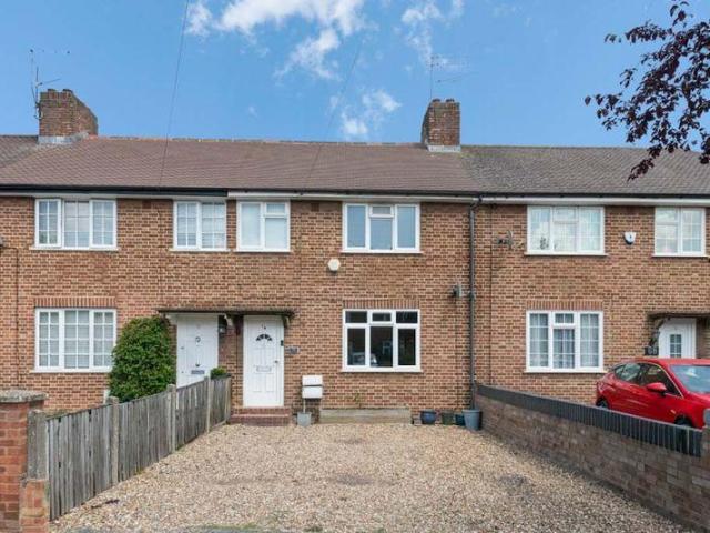 House for sale in London Borough of Ealing, Greater London