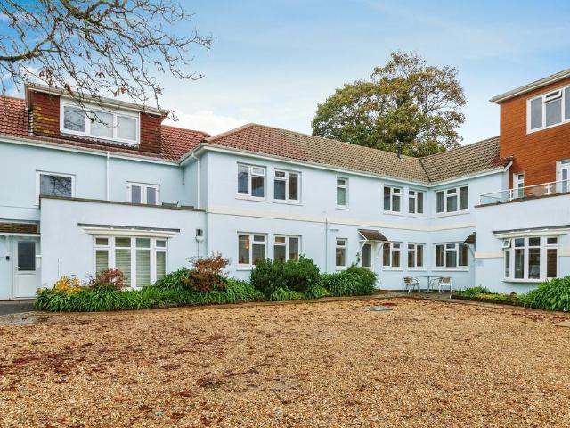 House for sale in Livermead