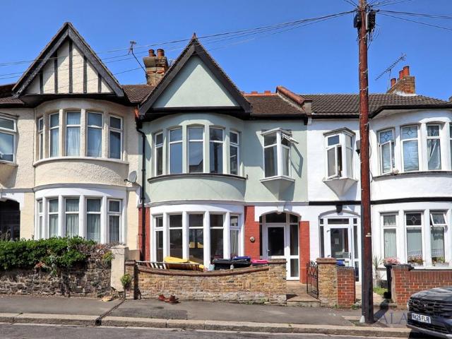 House for sale in Alton Barnes, Essex