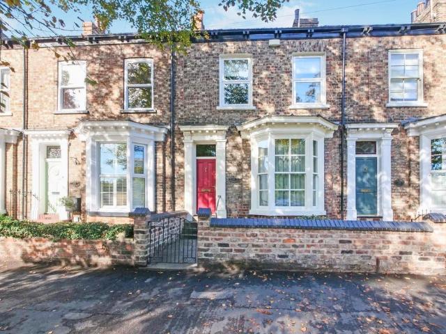 House for sale in The Groves, High Field