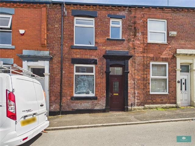House for sale in Shaw and Crompton, Pendock