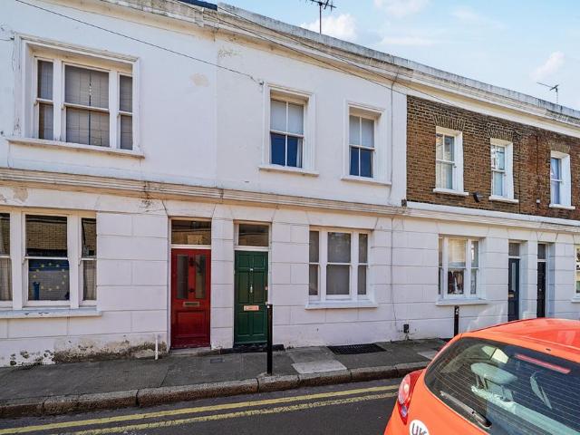 House for sale in Greenwich Town Centre, Greater London