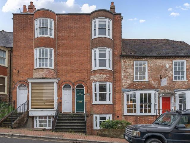 House for sale in Perryfields, West Sussex