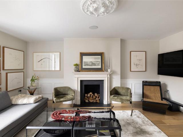 House for sale in Kensal Town, Bayswater
