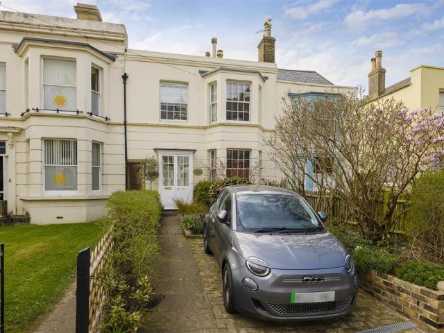 House for sale in Middle Deal, Ash