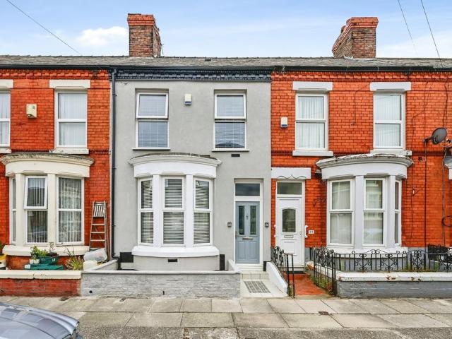 House for sale in Cabbage Hall, Calderstones