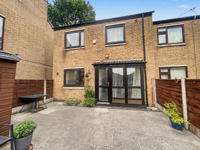 House for sale in Besses o' th' Barn, Bury