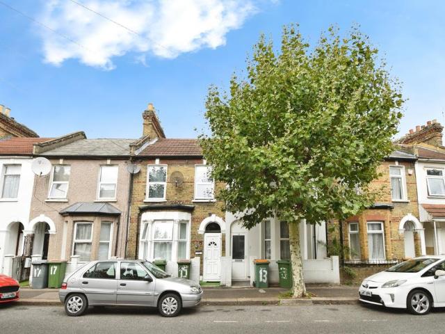 House for sale in Plaistow, Greater London