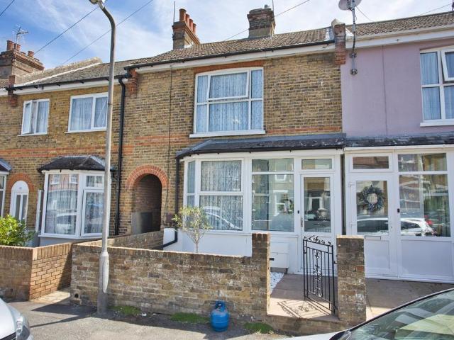 House for sale in Lower Walmer, Ash