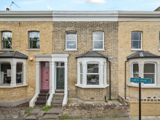 House for sale in London Borough of Lewisham, Deptford