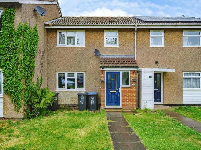 House for sale in Highfield, Pouchen End