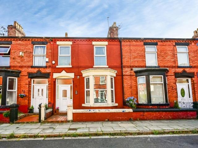 House for sale in Calderstones