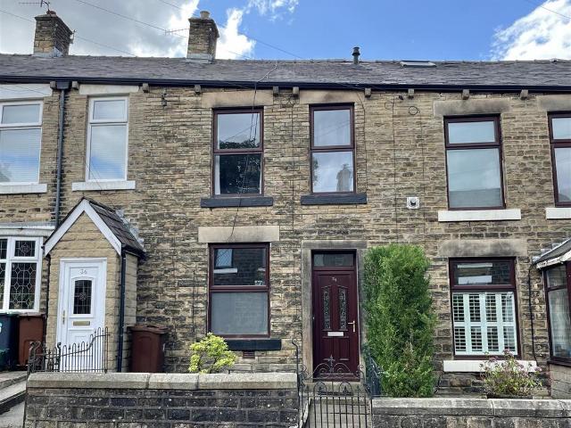 House for sale in Charlesworth, East Midlands