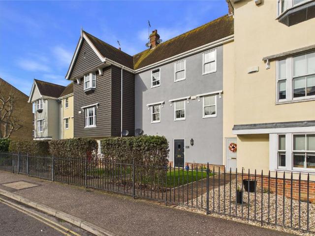 House for sale in Fordham Heath, Essex