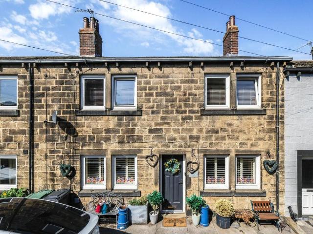 House for sale in Calverley, West Yorkshire