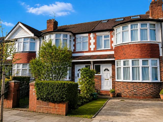 House for sale in Medway Village, Greater London