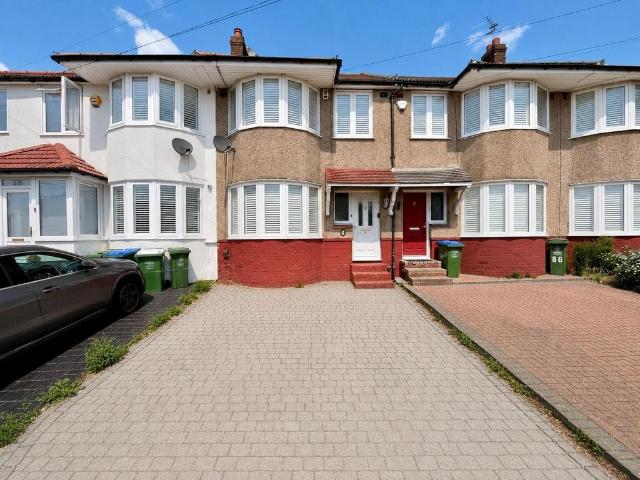 House for sale in Blackfen, Greater London