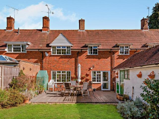House for sale in Gomshall, Guildford