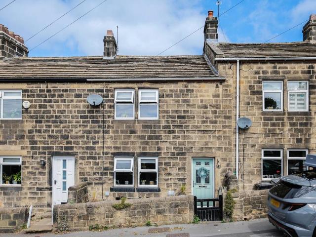 House for sale in Yeadon, West Yorkshire