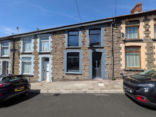 House for sale in Ystrad, Gelli