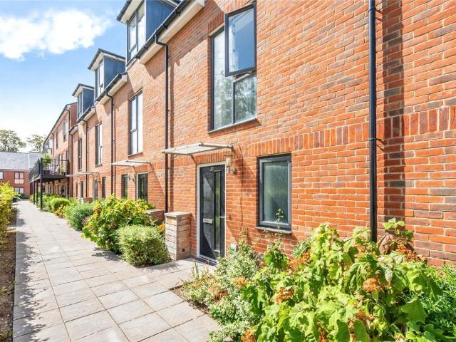 House for sale in Chichester, Littlecote
