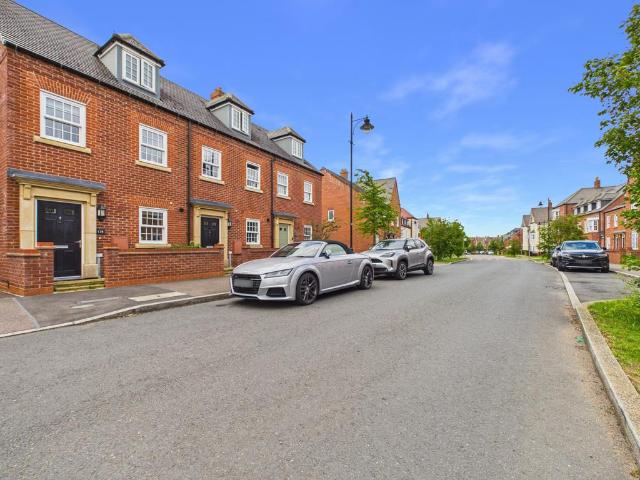 House for sale in Bedford