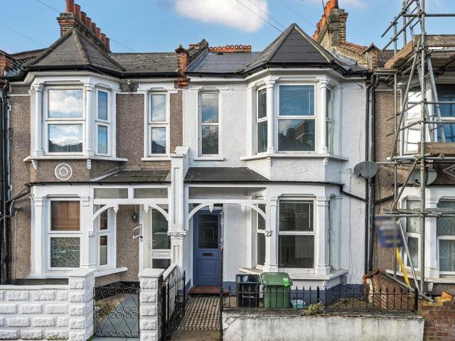 House for sale in London Borough of Lewisham, Ladywell