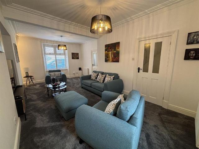 House for sale in Capel, Felinfoel