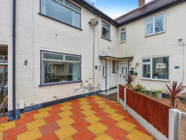 House for sale in Georgia, Greater Manchester