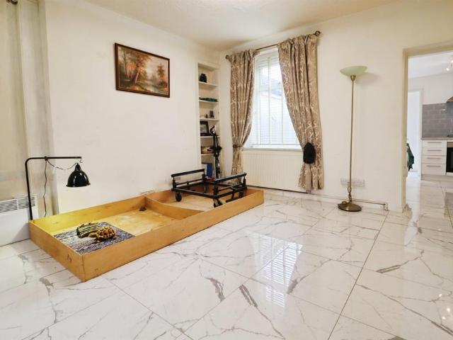 House for sale in Graigwen, Pontypridd
