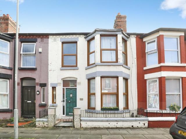 House for sale in Calderstones