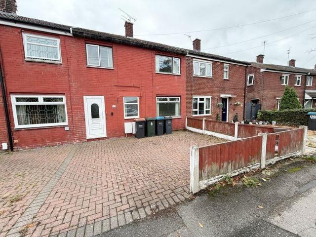 House for sale in Rossmore, Cheshire